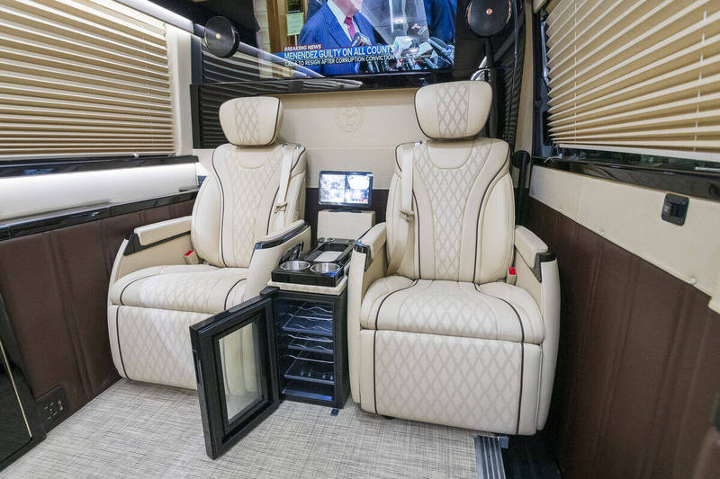 Sprinter Diplomat - 18