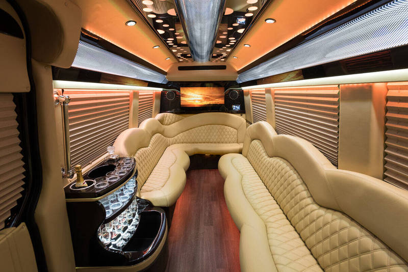 Sprinter Limo - 14