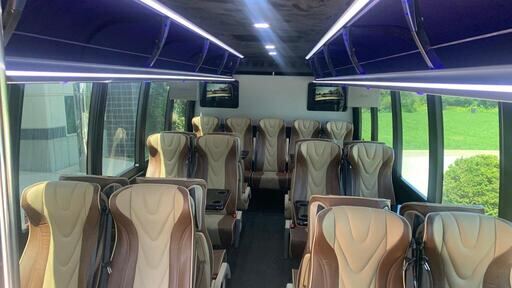 Chevy Ecoach 38 - 4